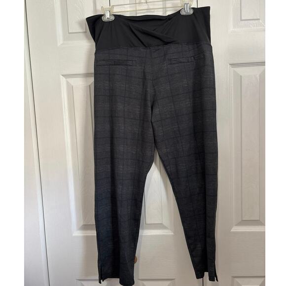 Ingrid & Isabel Soft Plaid Maternity Pants with Belly Panel Size Large - Picture 5 of 10